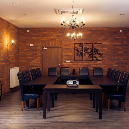 Stary Mlyn Hotel Swidnica  Luaran gambar