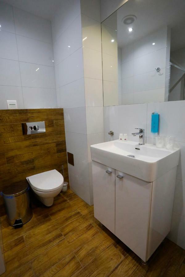Stary Mlyn Hotel Swidnica  Luaran gambar