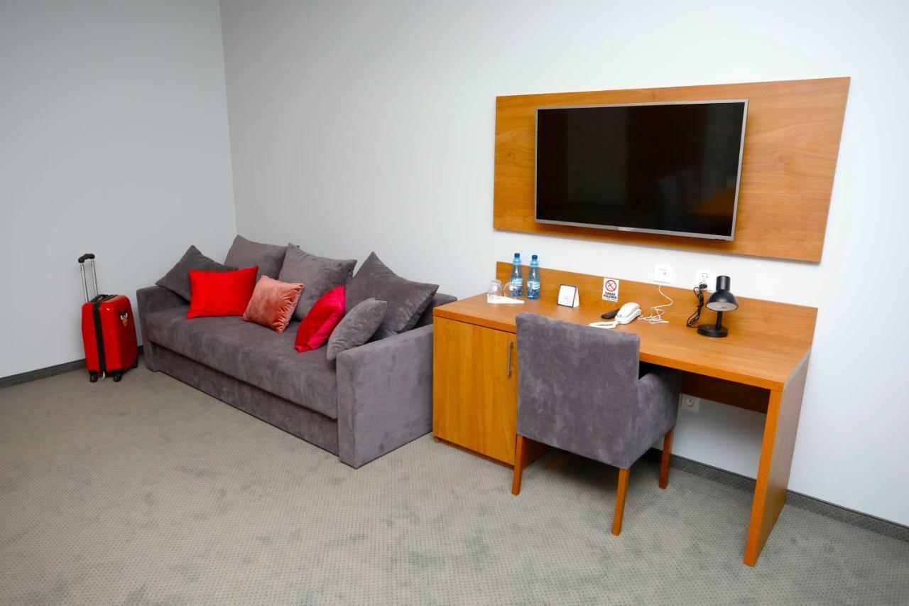 Stary Mlyn Hotel Swidnica  Luaran gambar