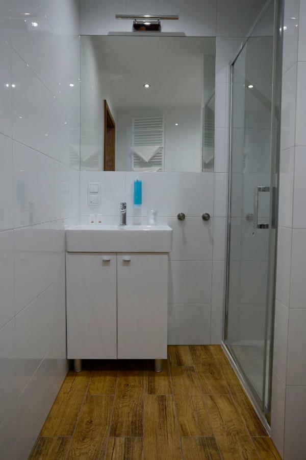 Stary Mlyn Hotel Swidnica  Luaran gambar