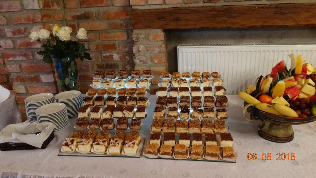 Stary Mlyn Hotel Swidnica  Luaran gambar